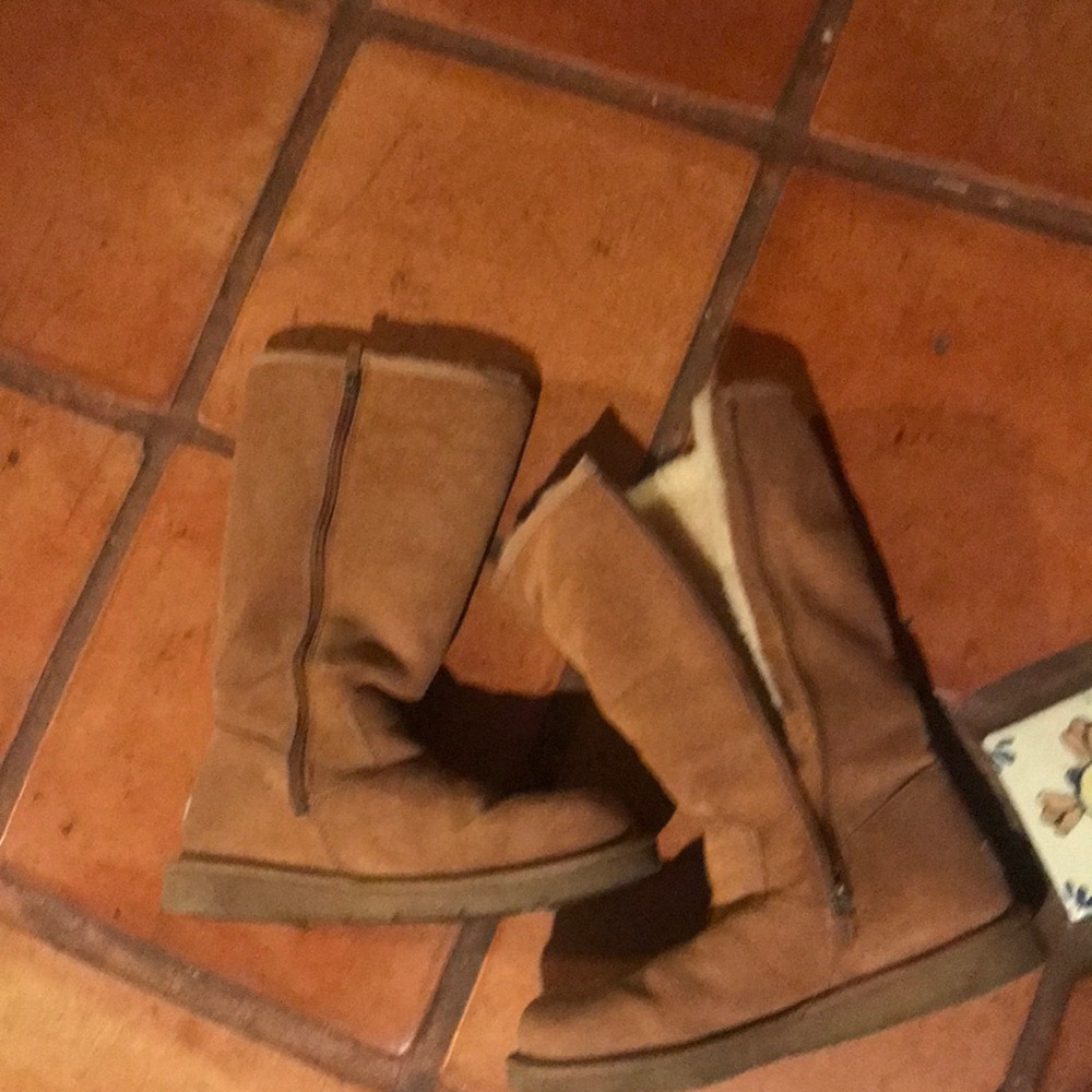 Ugg’s. Flash - image 2